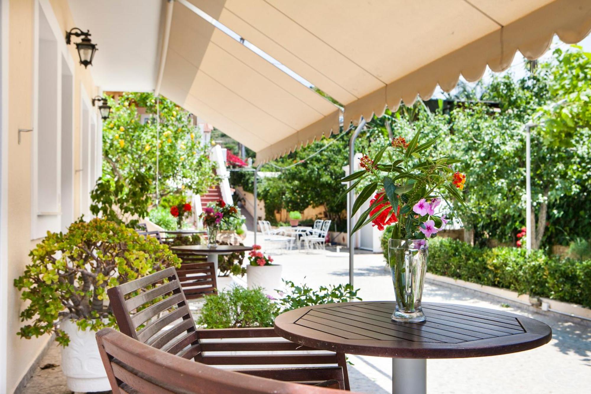 Tzivras Villa & Apartments Lassi  Rom bilde